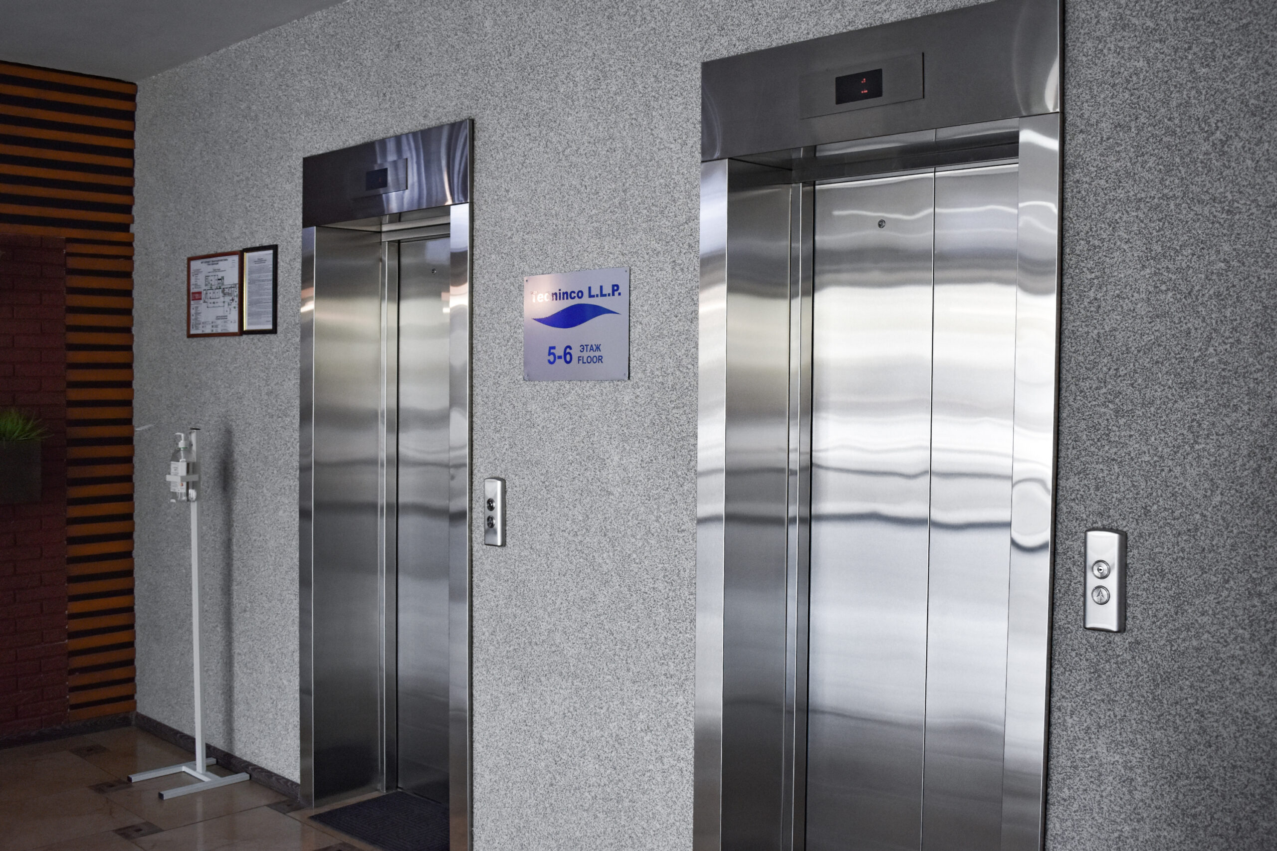 Демонтаж и монтаж двух лифтов ТОО «ORLI A.Z.»